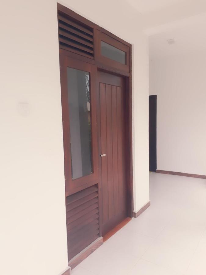 Himawari Beach Villa Матара Екстер'єр фото